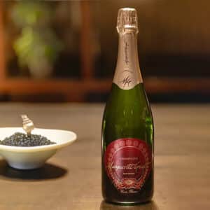 Champagne Cuvée Passion Blanc de Noirs Brut Marguerite Guyot ambientata